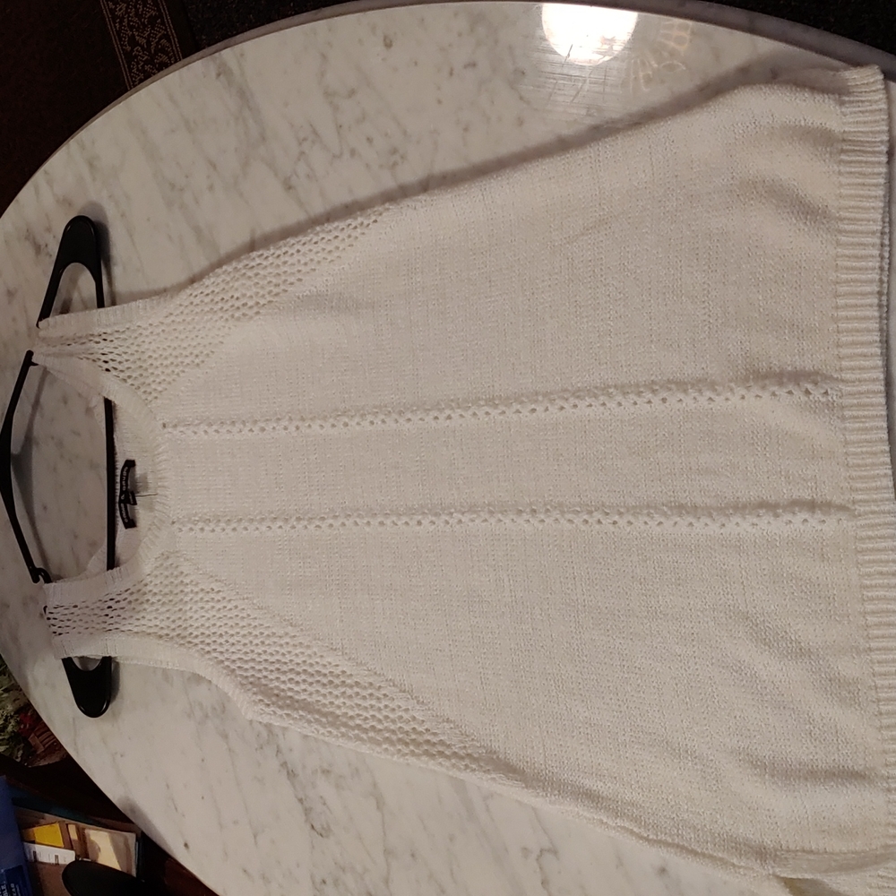 White knit long short sleeve sweater